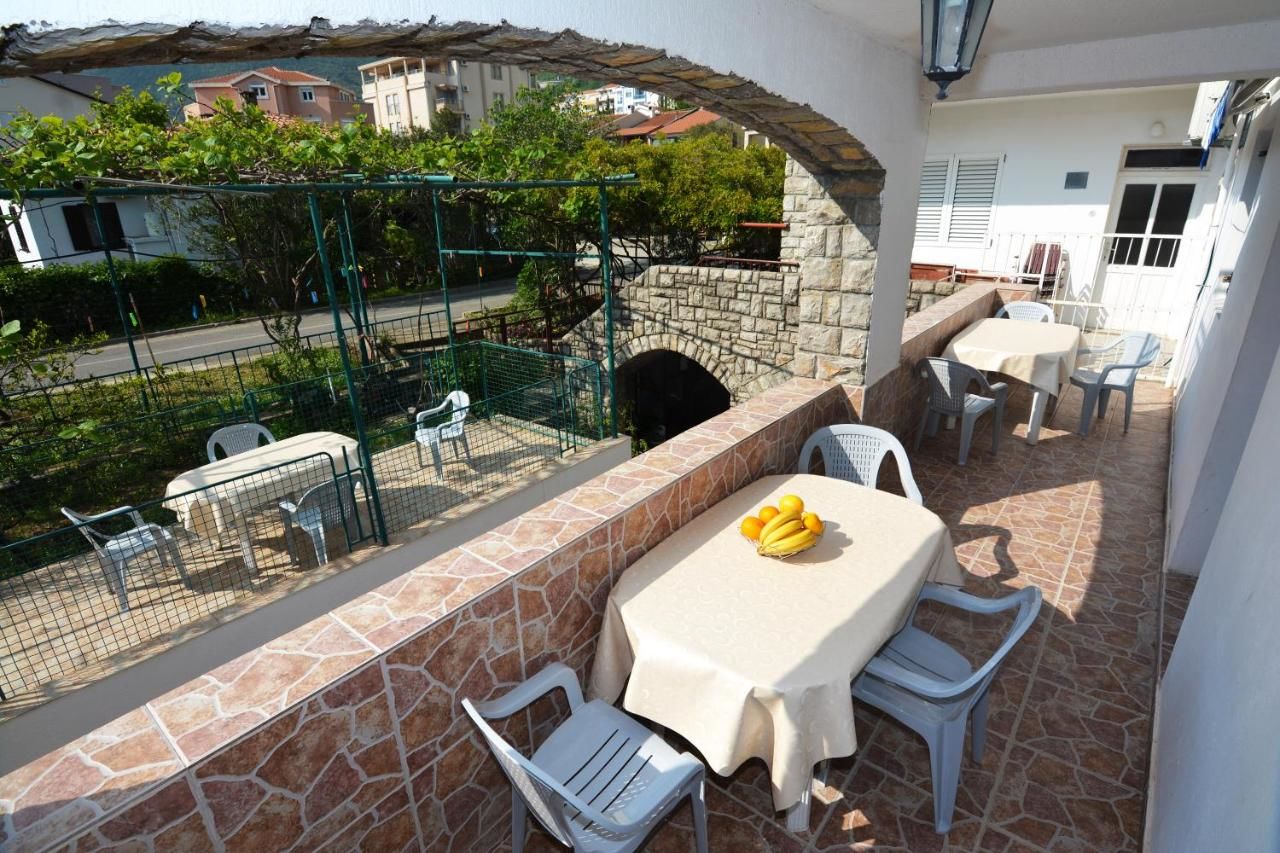 Апартаменты Apartments Jovana Петровац